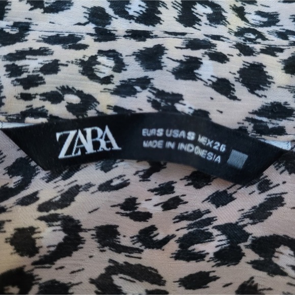 Zara Leopard Print Chiffon Puff Sleeve Button Up Blouse - Picture 14 of 14